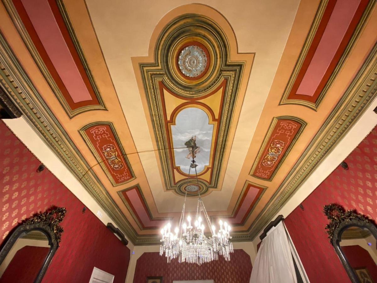 לינה וארוחת בוקר מולה די בארי Palazzo Introna מראה חיצוני תמונה